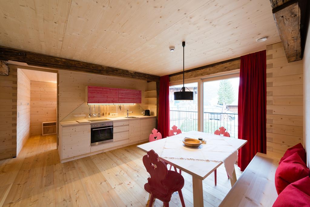 Giatla Hof Der Alfenalm - Ferienwohnungen Am Berg Innervillgraten Room photo