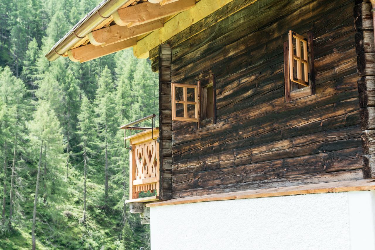 Giatla Hof Der Alfenalm - Ferienwohnungen Am Berg Innervillgraten Exterior photo